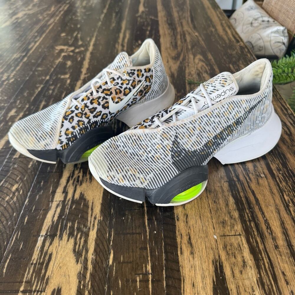 Nike - ZoomX SuperRep Leopard Print Trainers – Women’s 10.5 / Mens 9.5